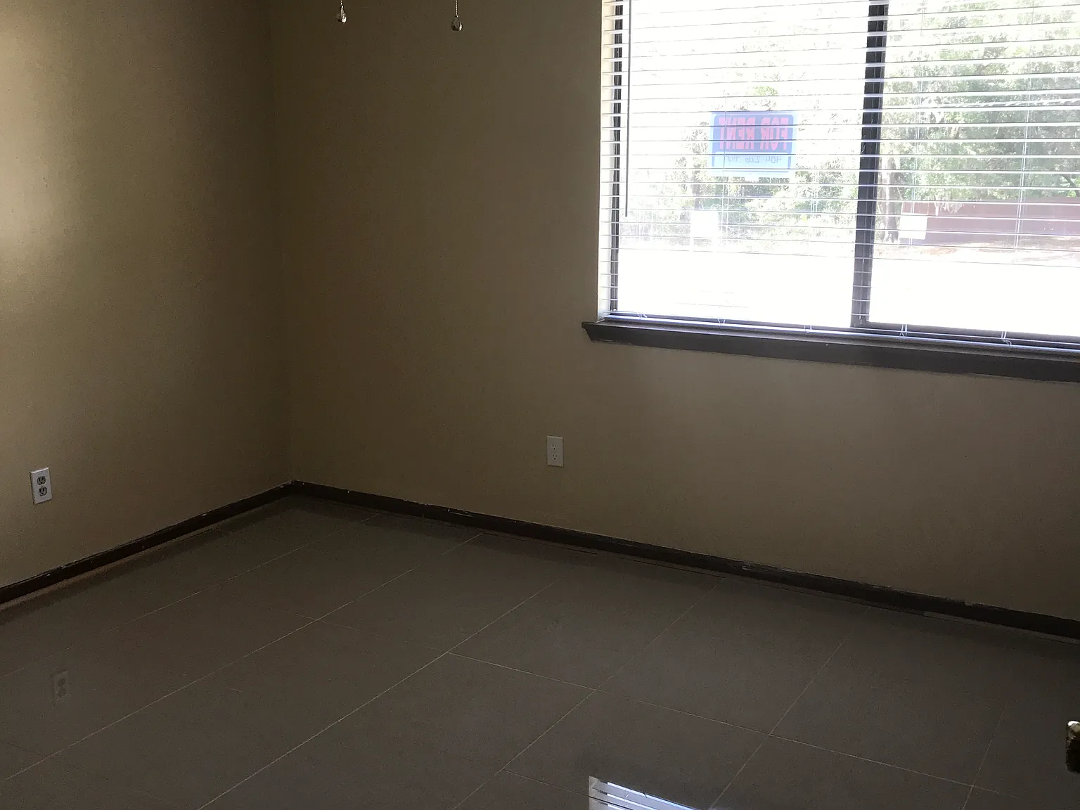 2 bed, 2.5 bath, 1088 sqft, $1,300 — Photo 3