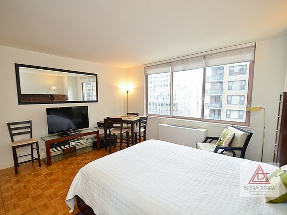 2nd image of 235 E 40th St APT 17J
