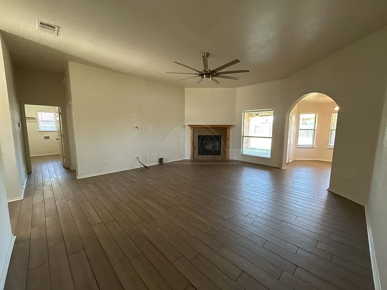 10105 Diana Dr — Photo 5