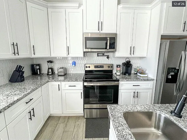 3407 Sakowitz St #B — Photo 5