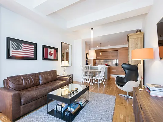 Sold by Sotheby's International Realty | media 2