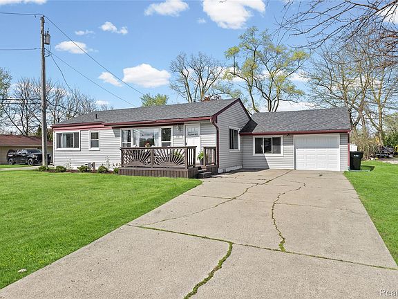 2nd image of 34585 Koch Ave