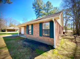 1862 Old Richton Rd, Petal, MS 39465
