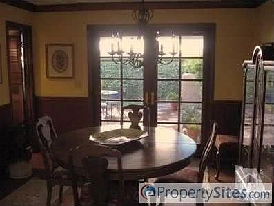 5th image of 4554 Tam O Shanter Dr