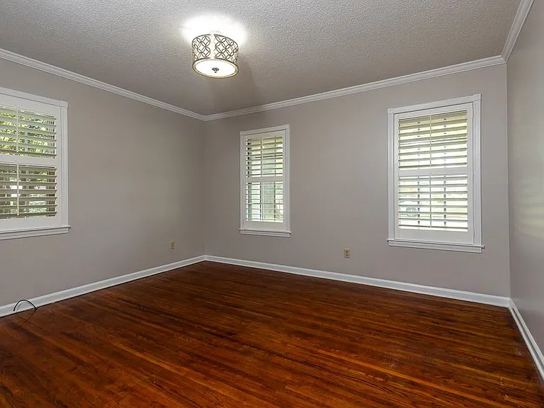 1539 Brookside Dr — Photo 10