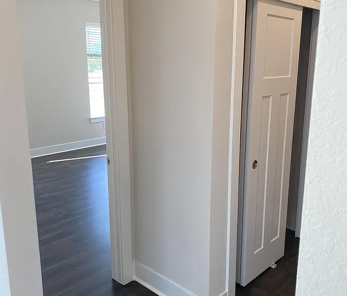 W218N16046 Tiger Lily Dr — Photo 12