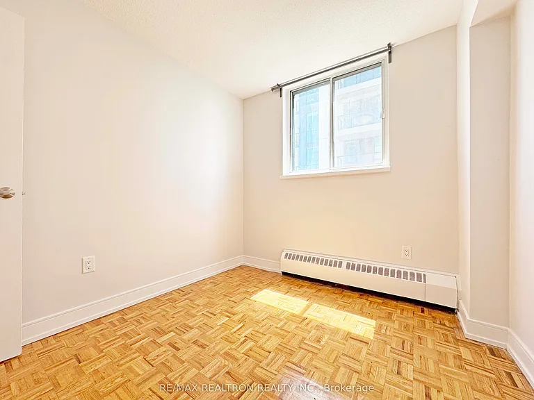 1500 Bathurst St #1208 — Photo 11