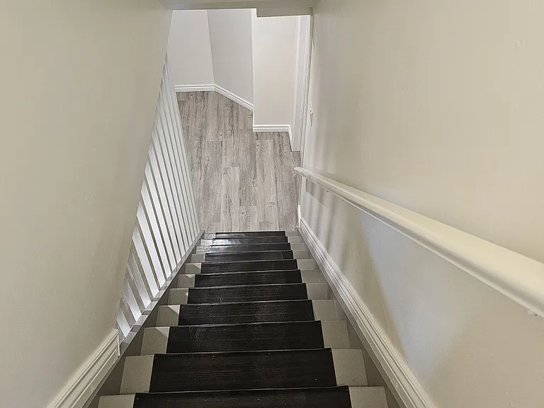283 Delancey Blvd — Photo 36
