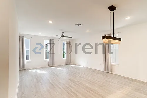 2624 Metcalfe Rd Photo 1