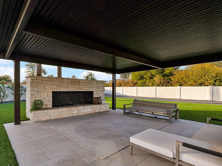 11842 N Miller Rd — Photo 98