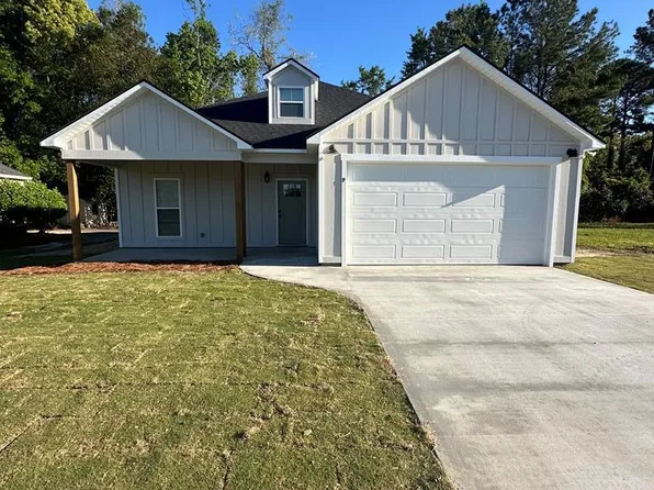 9 Herndon Xing, Lakeland, GA 31635