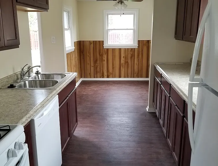131 N Edgehill Ave — Photo 3
