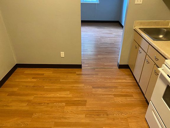 2nd image of 5405 Bischoff Ave #D