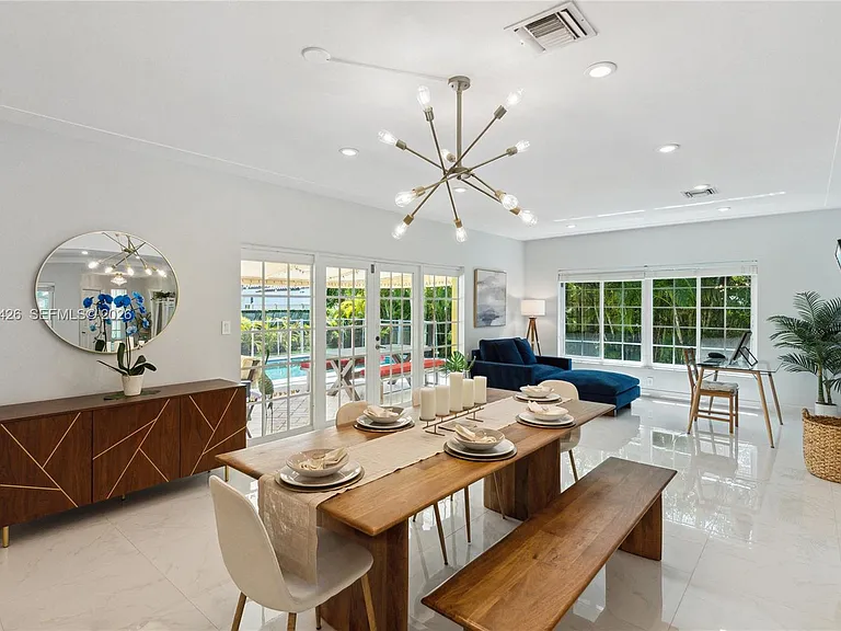 7511 Miami View Dr — Photo 17