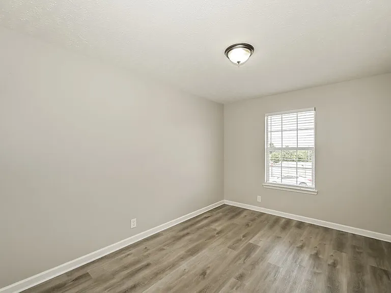 1225 Akins Ridge Dr — Photo 13