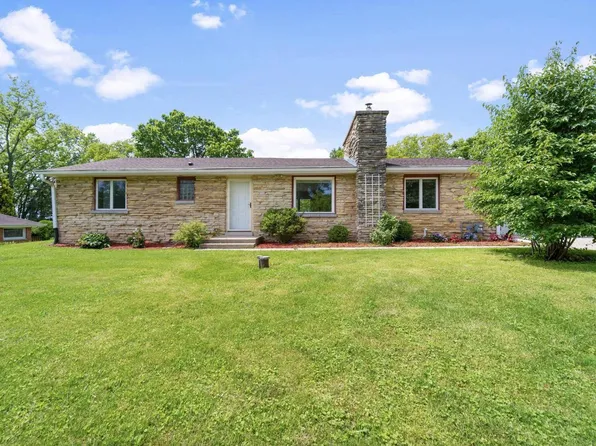 385 Pheasant LANE, Grafton, WI 53024