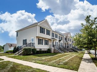 496 Autumn Ridge Cir, Pickerington, OH 43147