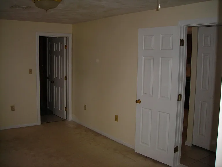 249 S Worcester St #6 — Photo 6