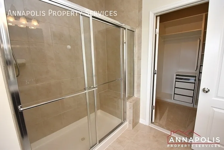 7827 Bakers Creek Ln — Photo 16