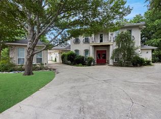 6413 Ridglea Crest Dr, Fort Worth, TX 76116
