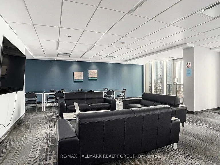 40 Nepean St #1502 — Photo 17