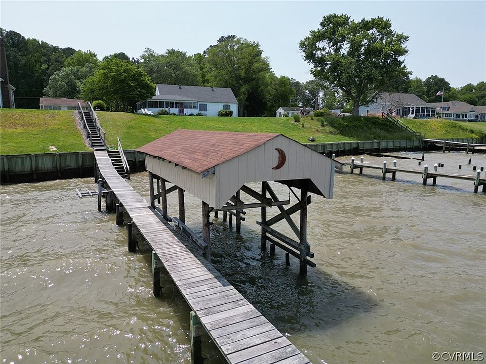 1st image of 148 Summer Breeze Ln