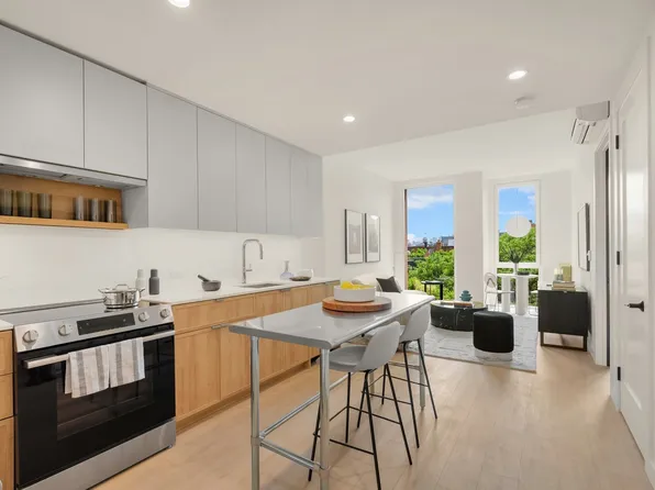 1975 Madison Avenue 610 image 2 of 20