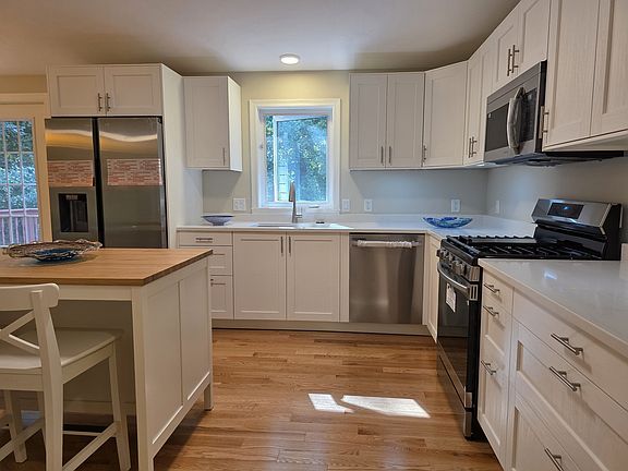 2nd image of 66 Summer St