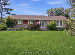 10 Elma St, Ottawa, ON K1T 3W8