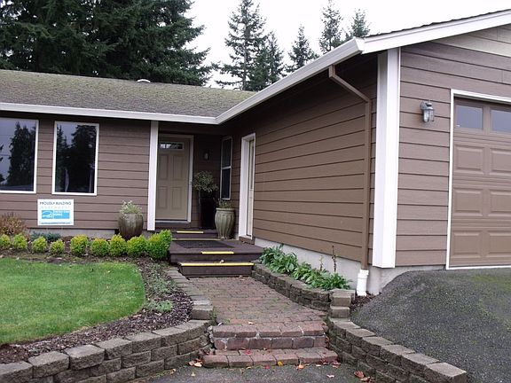 2nd image of 13911 Tomcat Ln SE