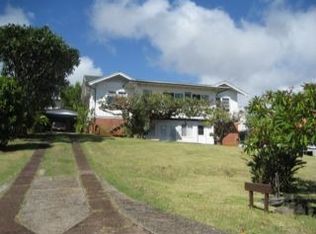 1572 Alewa Dr, Honolulu, HI 96817