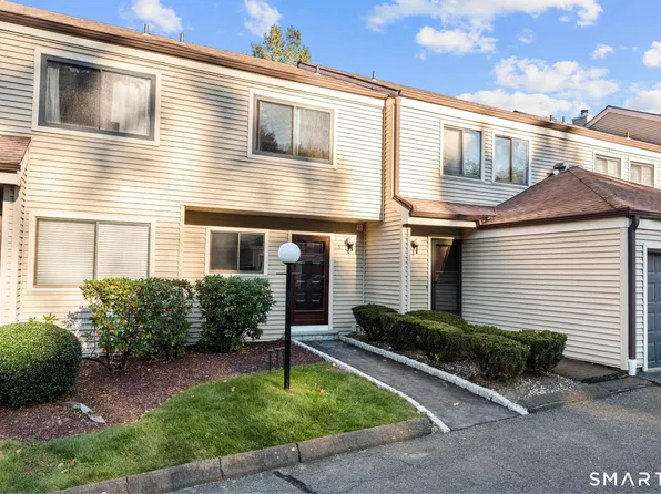 33 Deer Run #33, Bethel, CT 06801