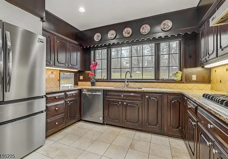 123 Wyoming Ave — Photo 10