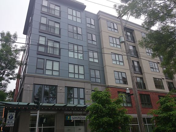 5th image of 523 Broadway E APT 516