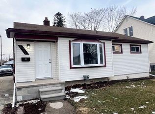 25237 Packard St, Roseville, MI 48066