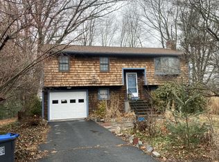 7 Tournament Rd, Natick, MA 01760