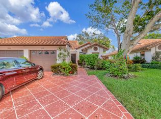 6346 Royal Manor Cir, Delray Beach, FL 33484