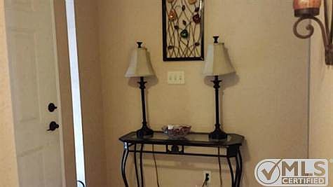 4th image of 402 Lonestar Park Ln