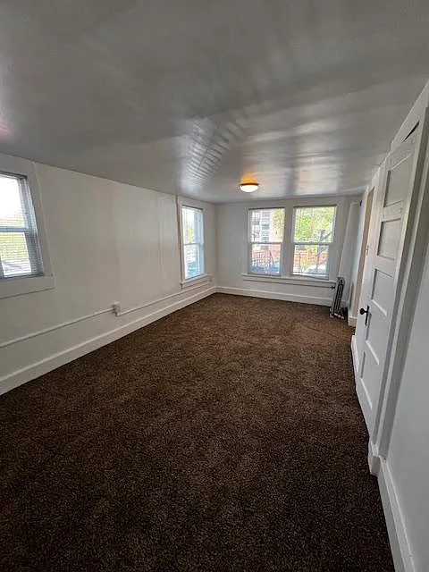 Studio, $825 — Photo 4