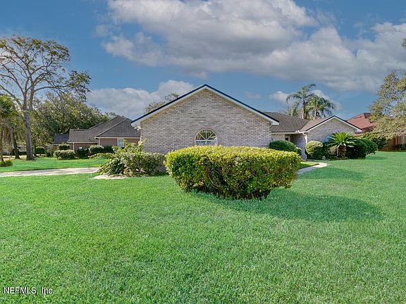 3rd image of 2944 TWIN FALLS CT Court