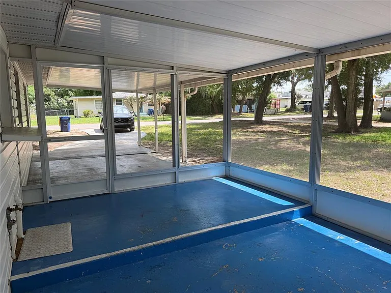 301 S Seminole Ave — Photo 35