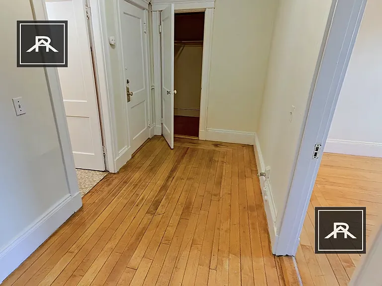 1822 Beacon St #7 — Photo 7