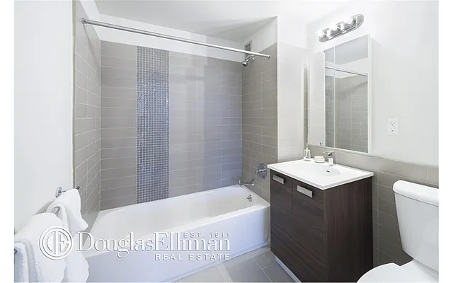 Rented by Douglas Elliman | media 26