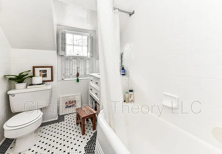 2705 Russell Rd — Photo 11