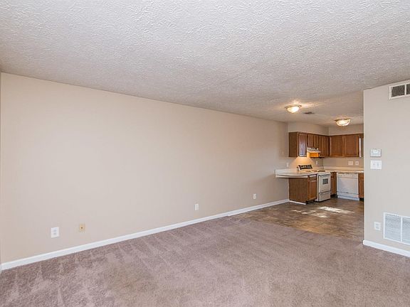 5th image of 189 Donabrook Ct APT 3