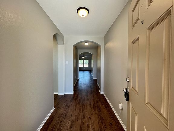 2nd image of 1438 Meadow Creek Dr