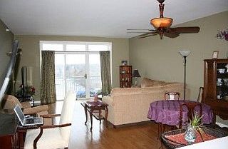 4th image of 6815 N Milwaukee Ave APT 704