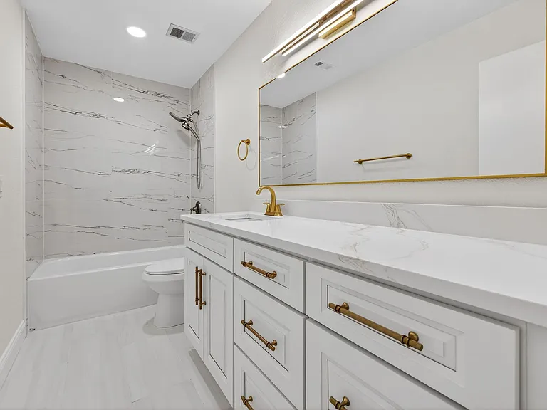 6497 Cape Hatteras Way NE #3 — Photo 11