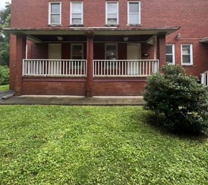 1st image of 919 Carte St APT D