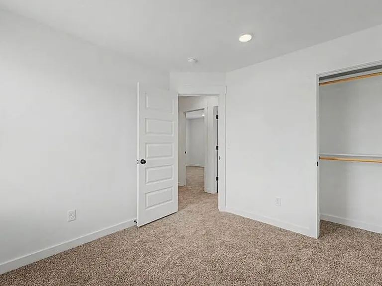 501 Solar St — Photo 4